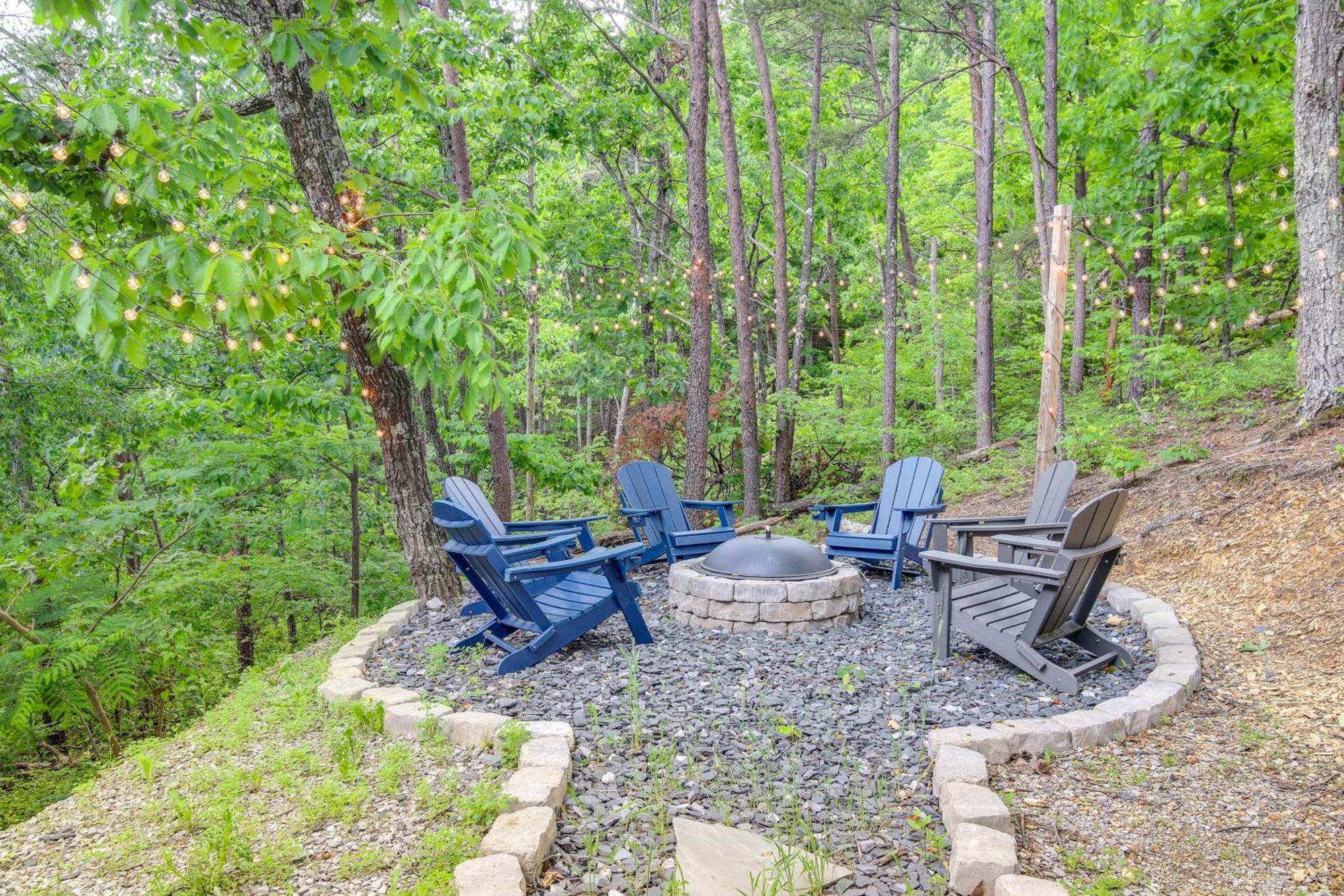 Sevierville Cabin With Deck Minutes To Pigeon Forge Εξωτερικό φωτογραφία