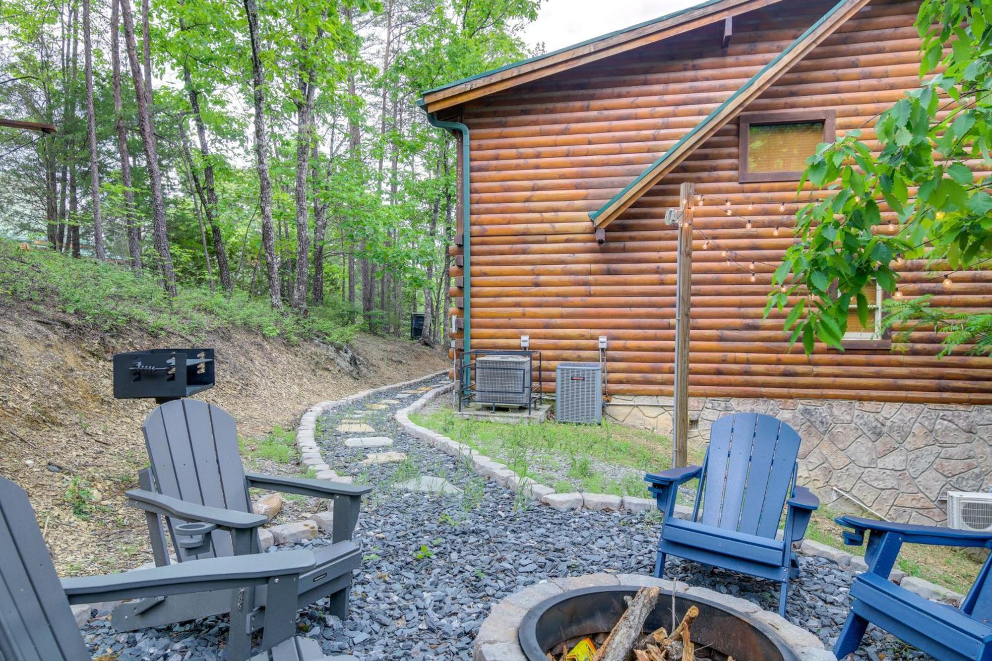 Sevierville Cabin With Deck Minutes To Pigeon Forge Εξωτερικό φωτογραφία