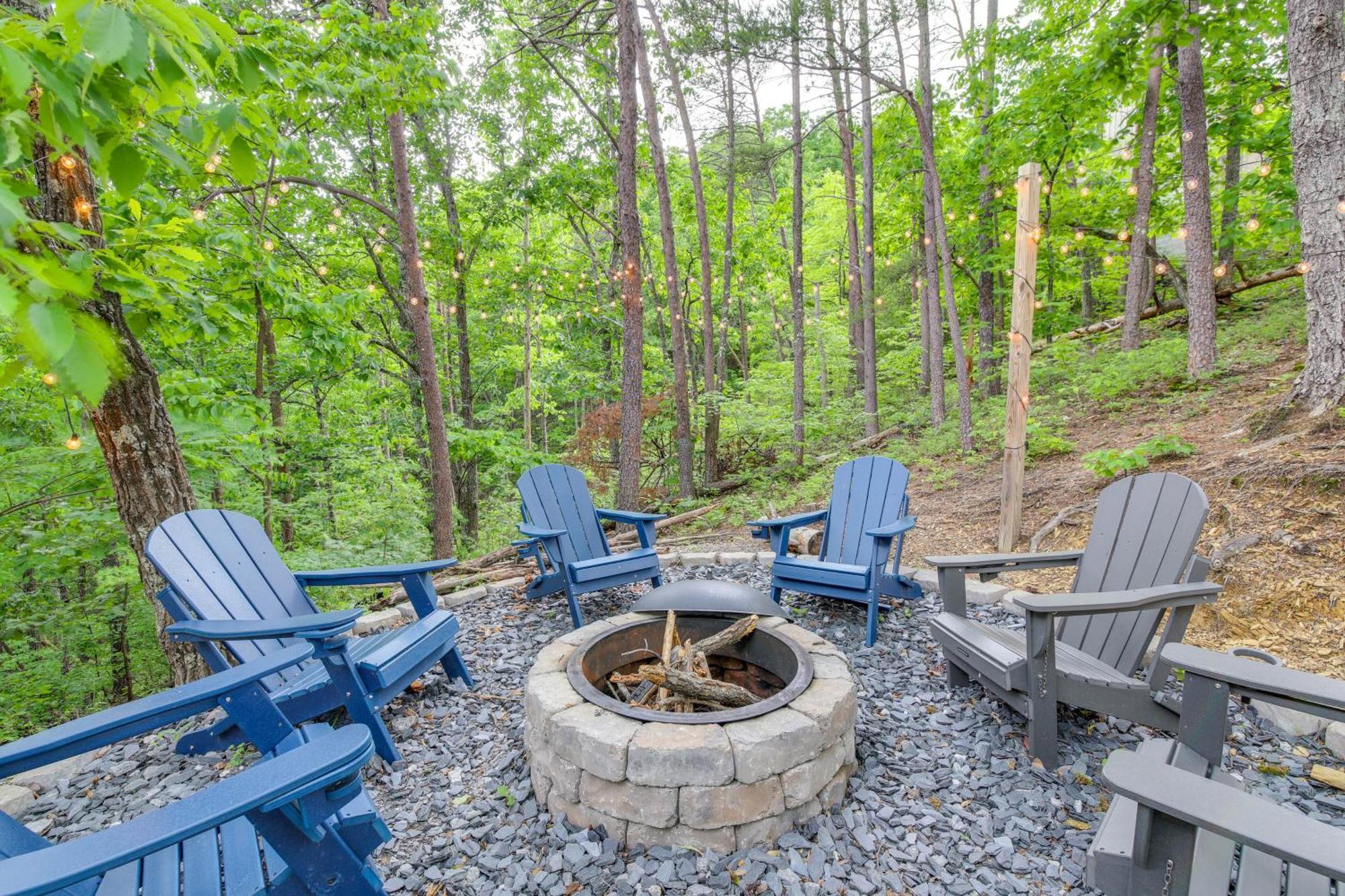 Sevierville Cabin With Deck Minutes To Pigeon Forge Εξωτερικό φωτογραφία