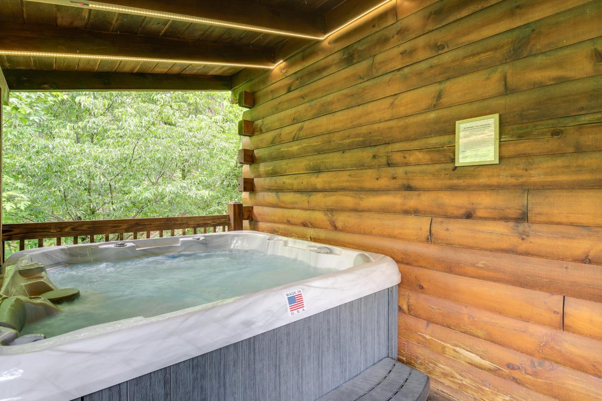Sevierville Cabin With Deck Minutes To Pigeon Forge Εξωτερικό φωτογραφία